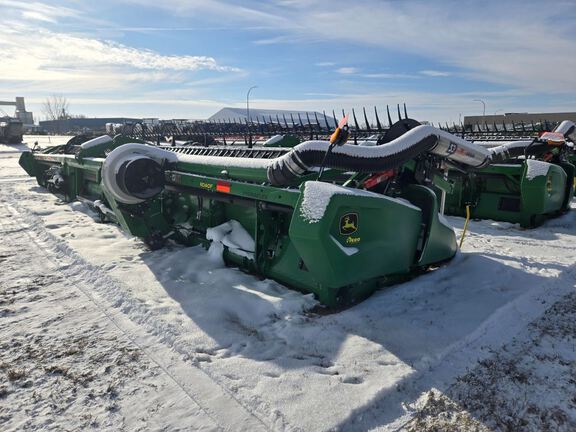 2024 John Deere RD40F Header Combine