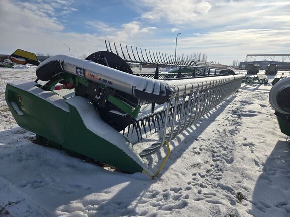 2024 John Deere RD40F Header Combine