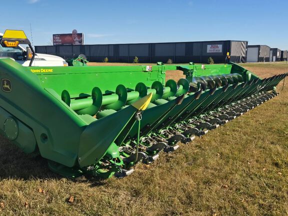 2024 John Deere C18R Header Corn Head