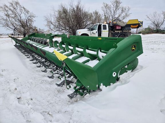 2024 John Deere C18R Header Corn Head