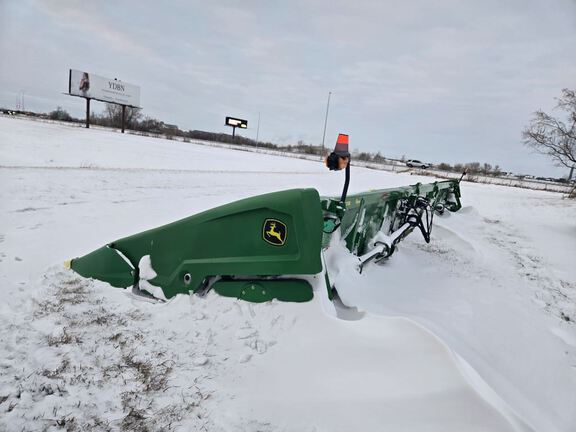 2024 John Deere C18R Header Corn Head