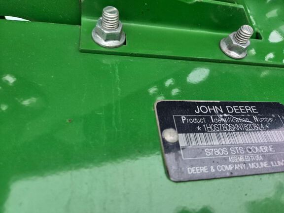 2022 John Deere S780 Combine