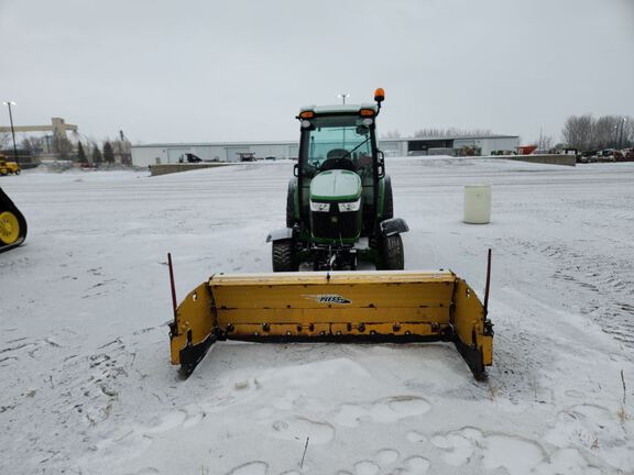 2018 John Deere 4066R Tractor Compact