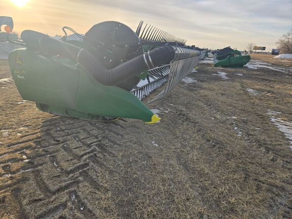 2017 John Deere 640FD Header Combine