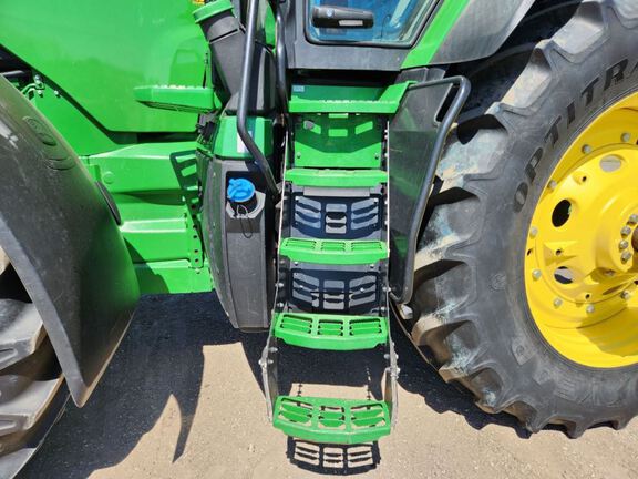 2022 John Deere 8R 340 Tractor