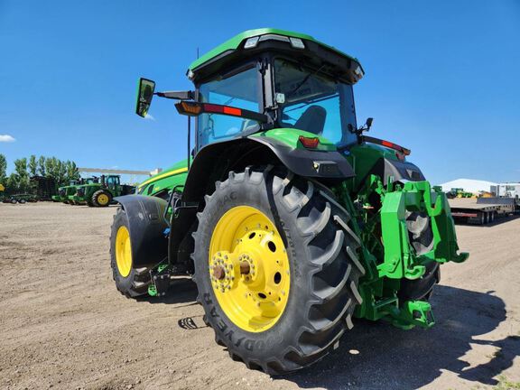 2022 John Deere 8R 340 Tractor