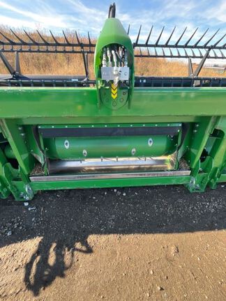 2024 John Deere RD45F Header Combine
