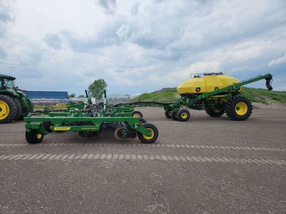 2024 John Deere N560 Air Seeder