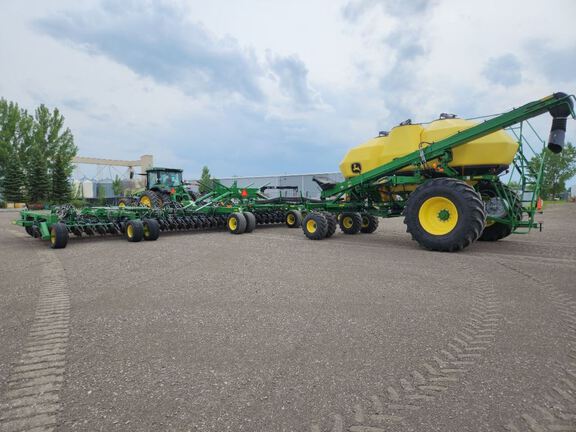 2024 John Deere N560 Air Seeder