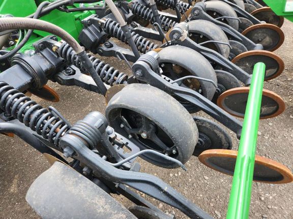 2024 John Deere N560 Air Seeder