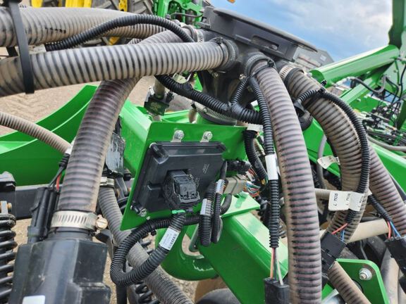 2024 John Deere N560 Air Seeder