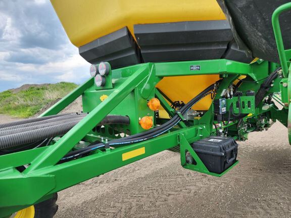 2024 John Deere N560 Air Seeder