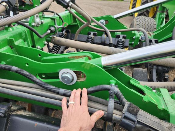 2024 John Deere N560 Air Seeder