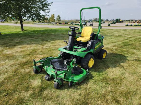 2015 John Deere 1570 Mower/Front Deck
