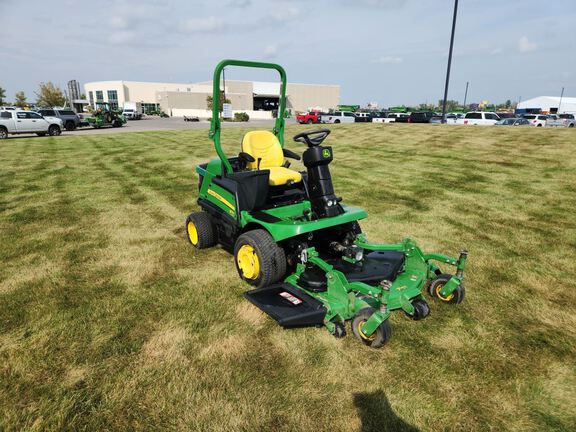 2015 John Deere 1570 Mower/Front Deck