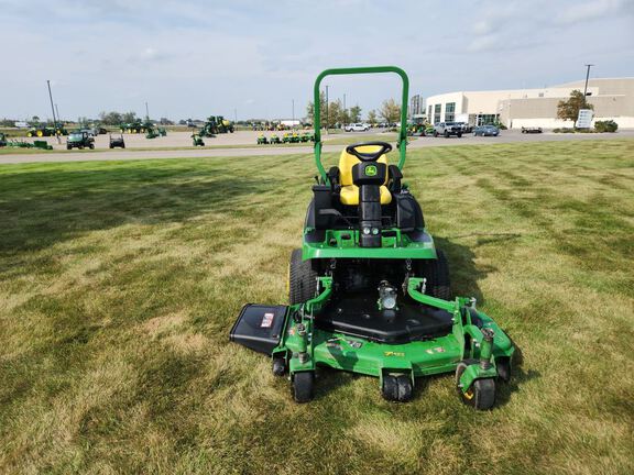 2015 John Deere 1570 Mower/Front Deck