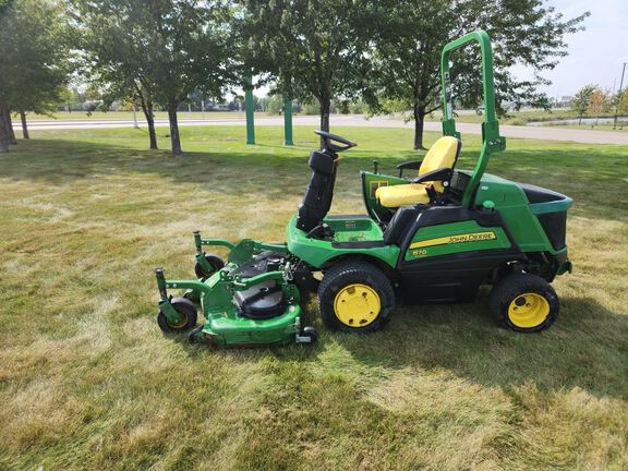 2015 John Deere 1570 Mower/Front Deck
