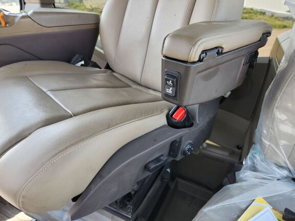 2024 John Deere 8R 340 Tractor