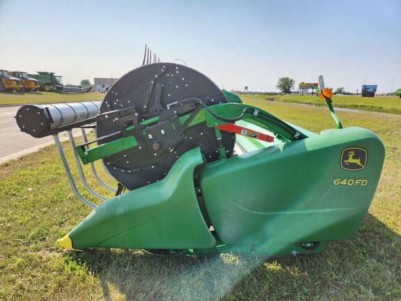 2018 John Deere 640FD Header Combine