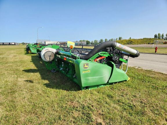 2018 John Deere 640FD Header Combine