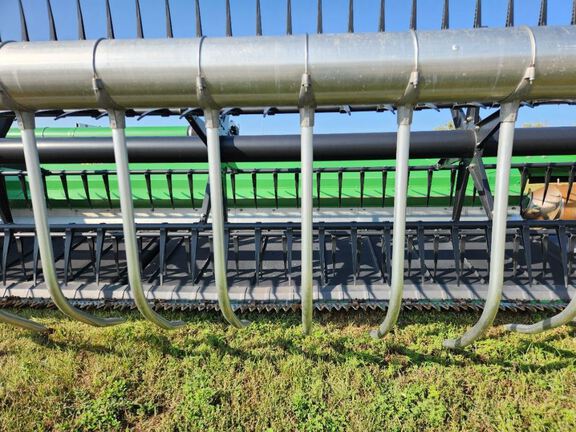 2018 John Deere 640FD Header Combine