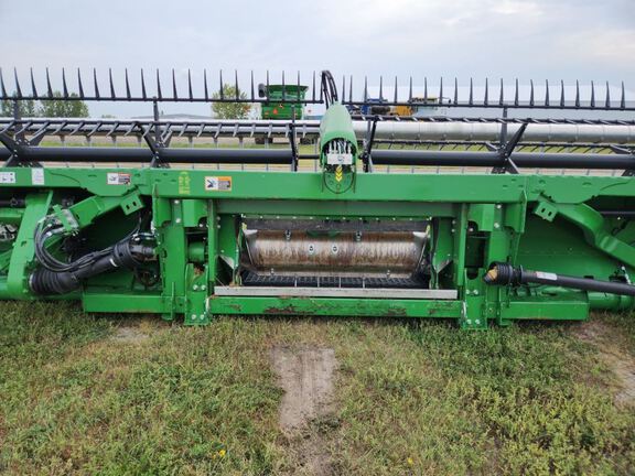 2024 John Deere RD40F Header Combine