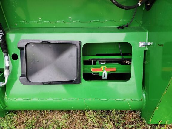 2024 John Deere RD40F Header Combine