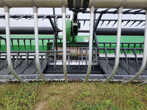 2024 John Deere RD40F Header Combine