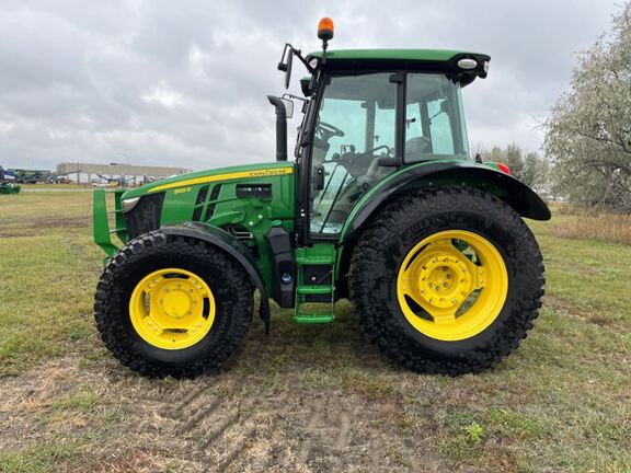 2019 John Deere 5125R Tractor