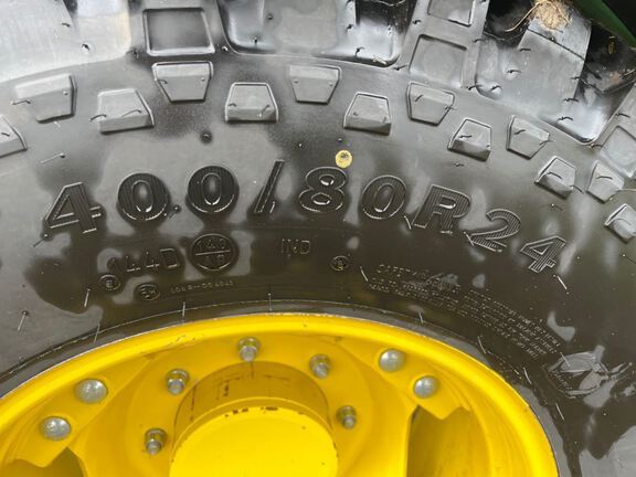 2019 John Deere 5125R Tractor