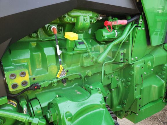 2024 John Deere 8R 370 Tractor