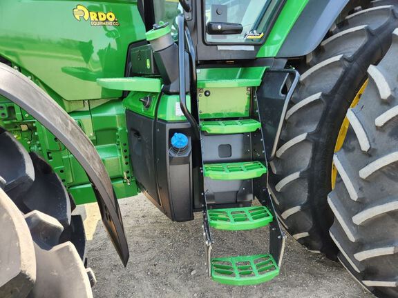 2024 John Deere 8R 370 Tractor