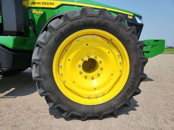 2024 John Deere 8R 370 Tractor