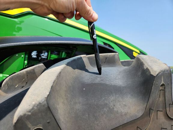 2024 John Deere 8R 370 Tractor