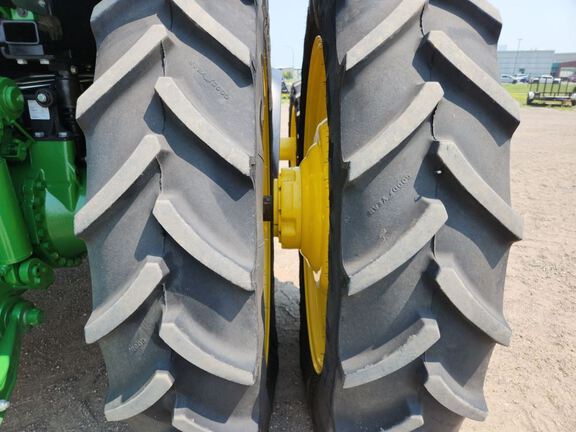 2024 John Deere 8R 370 Tractor