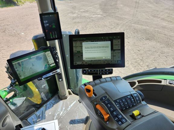 2024 John Deere 8R 370 Tractor