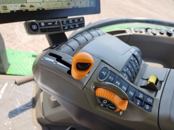 2024 John Deere 8R 370 Tractor