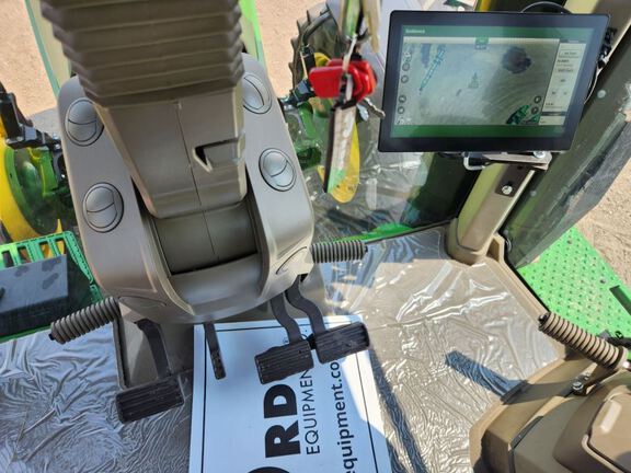 2024 John Deere 8R 370 Tractor