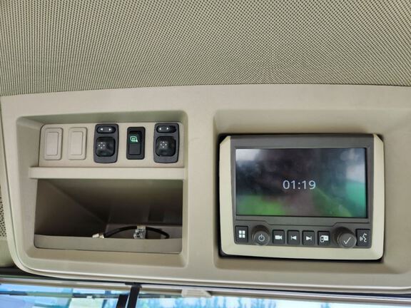 2024 John Deere 8R 370 Tractor