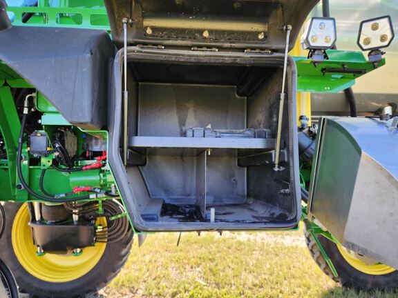 2025 John Deere 410R Sprayer/High Clearance