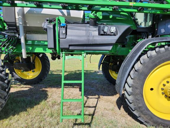 2025 John Deere 410R Sprayer/High Clearance