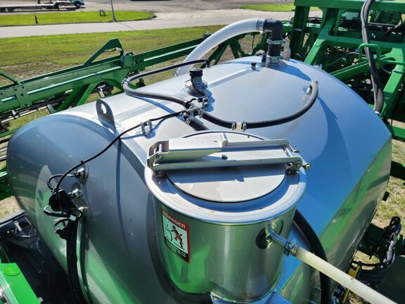 2025 John Deere 410R Sprayer/High Clearance