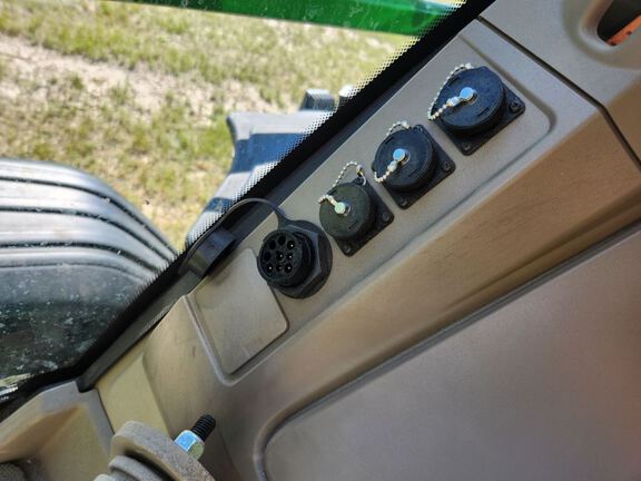 2025 John Deere 410R Sprayer/High Clearance