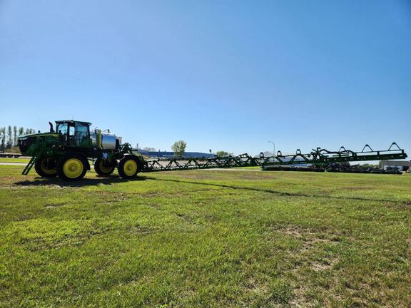 2025 John Deere 410R Sprayer/High Clearance