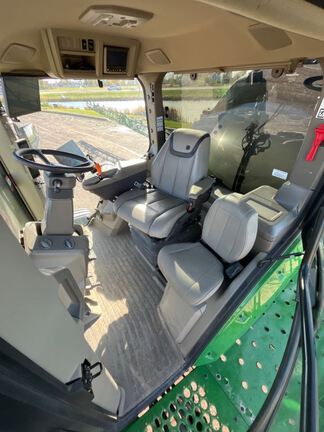 2025 John Deere 412R Sprayer/High Clearance