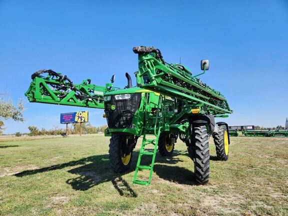 2025 John Deere 412R Sprayer/High Clearance