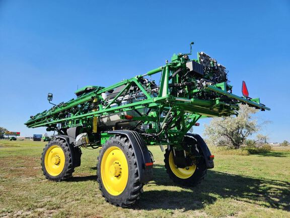 2025 John Deere 412R Sprayer/High Clearance