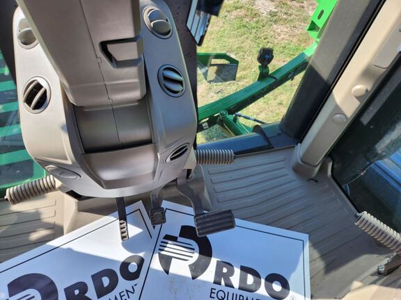 2025 John Deere 412R Sprayer/High Clearance