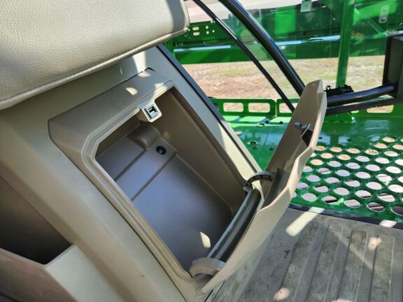 2025 John Deere 412R Sprayer/High Clearance