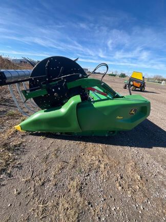 2025 John Deere RD40F Header Combine
